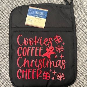 Christmas oven mitt